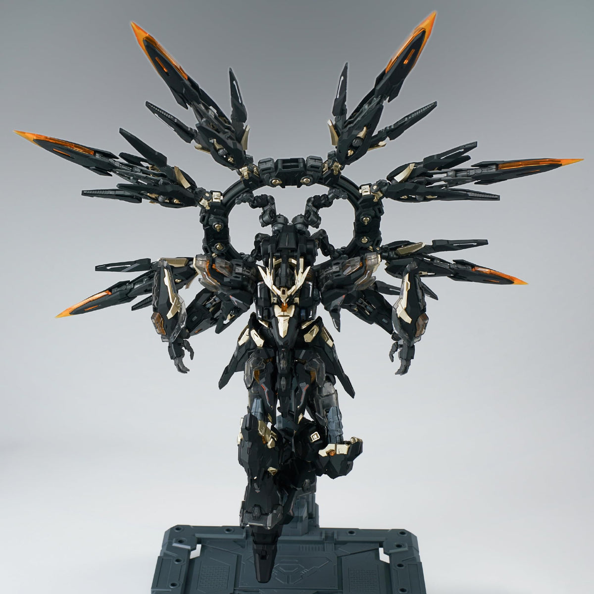 VIENTIANE FUSION 1/100 scale black Apocalypse Alloy Frame model kits