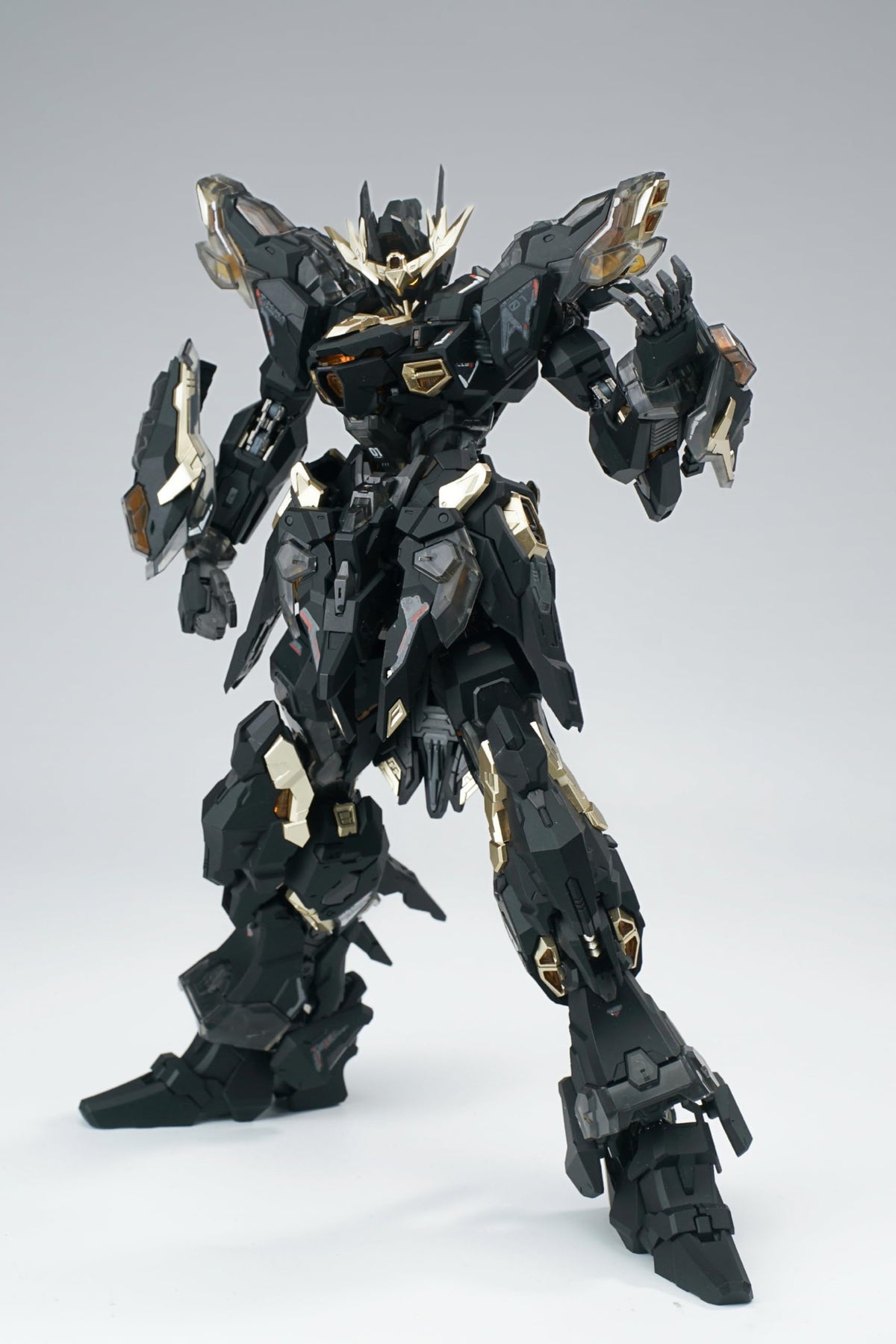 VIENTIANE FUSION 1/100 scale black Apocalypse Alloy Frame model kits
