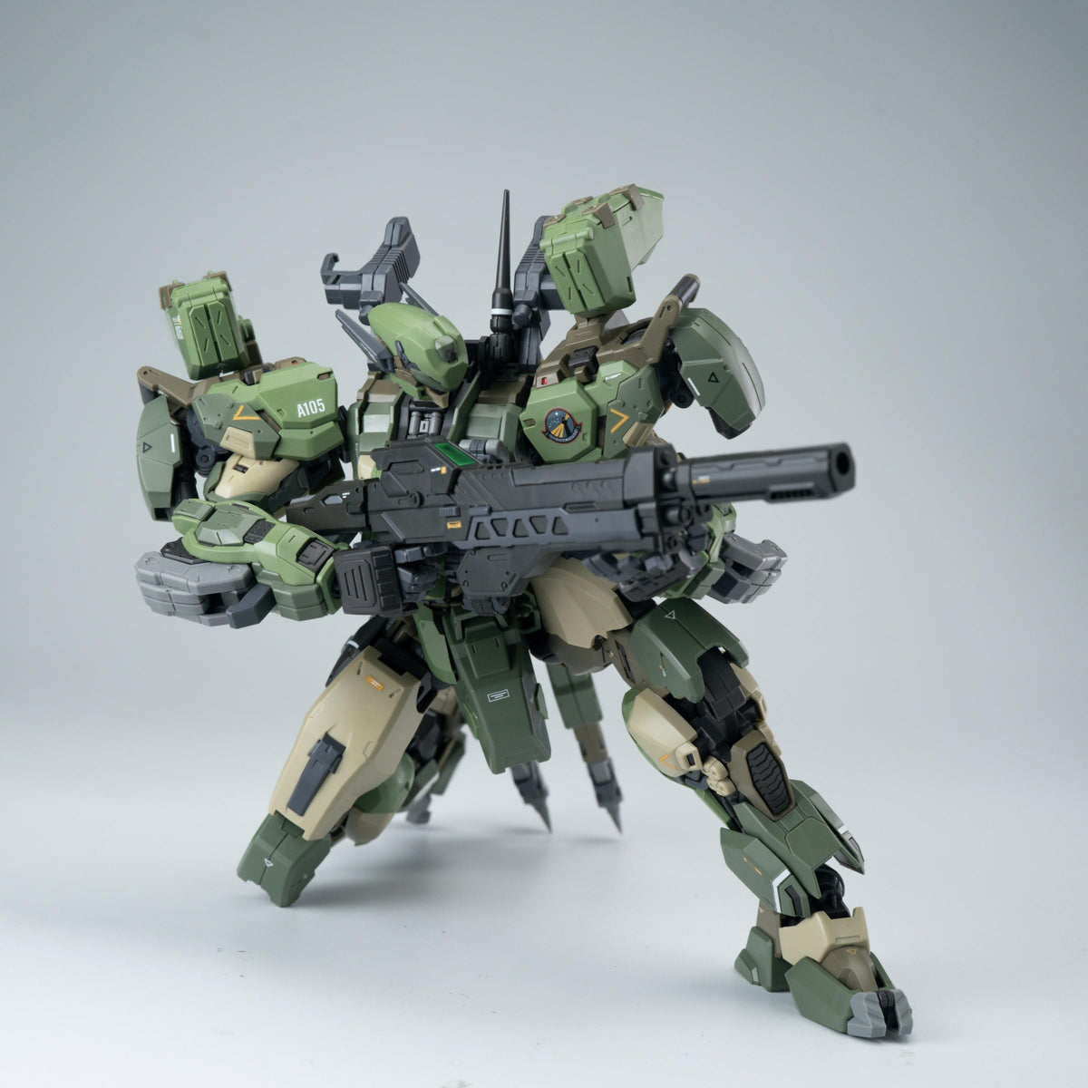 SUNDAY HOBBY 1/100 scale Blue Whale Lynx mecha model kits,15+ & Adults