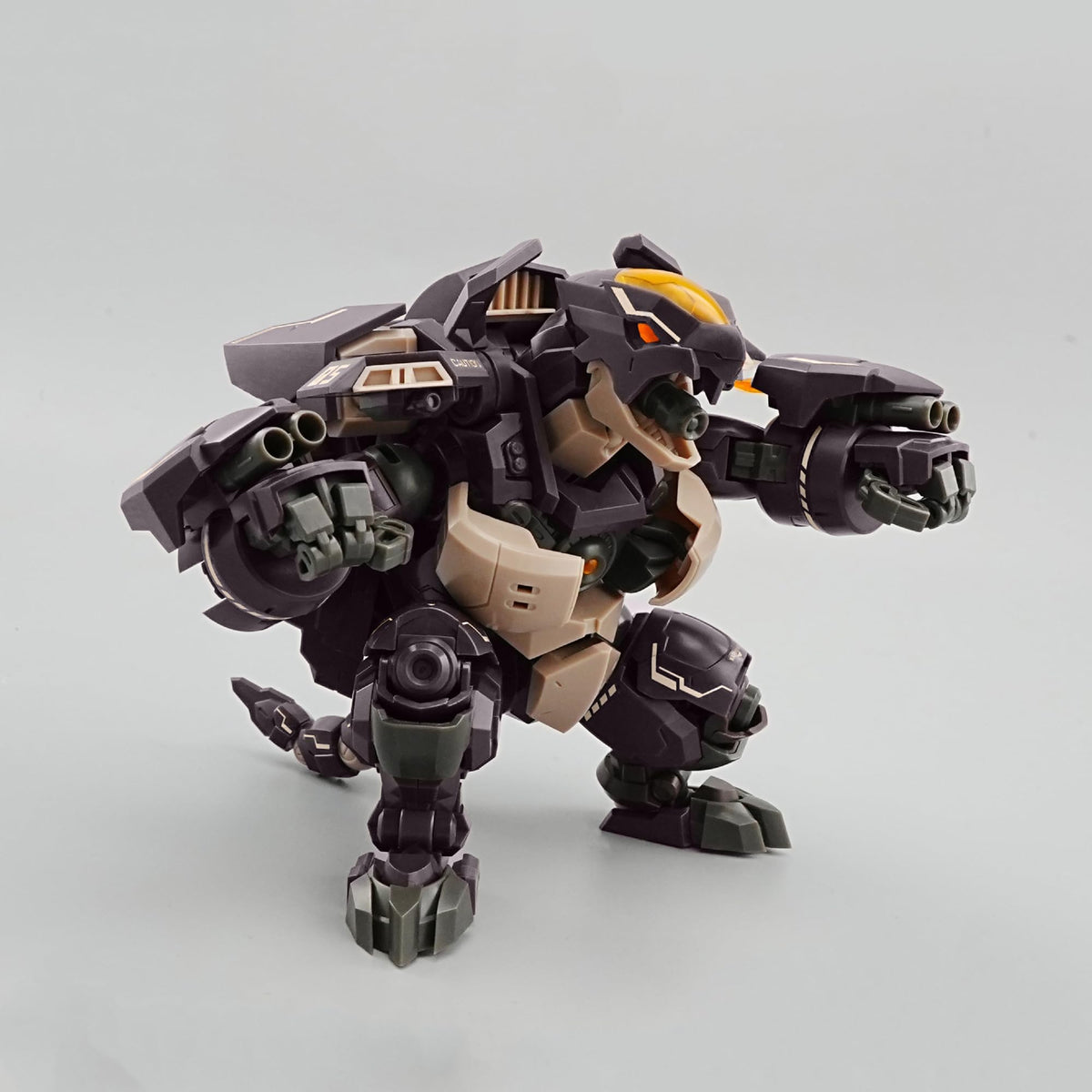 FIFTYSEVEN NO.57 1/24 scale ground armor plastic model kits assembly action figure