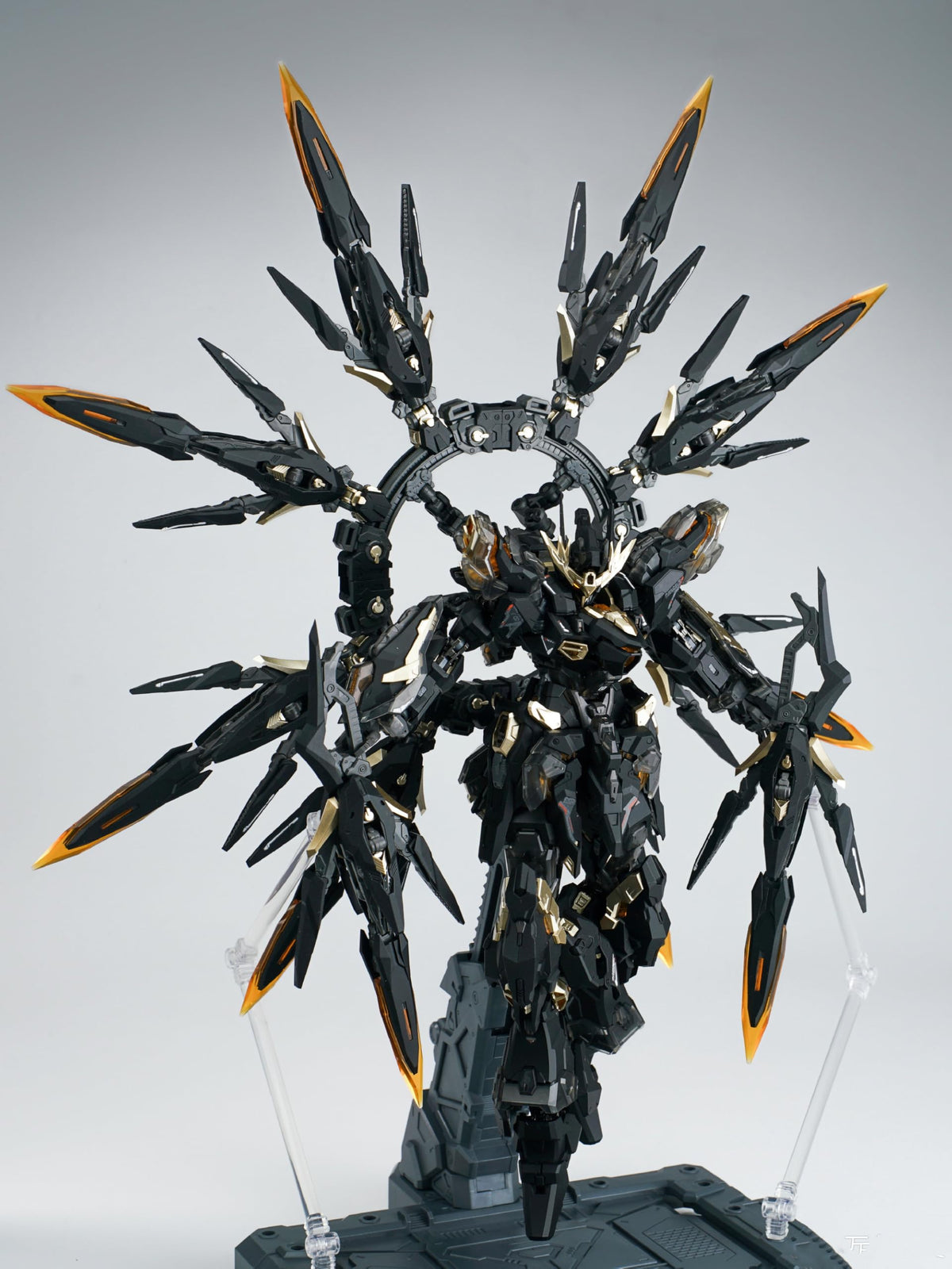 VIENTIANE FUSION 1/100 scale black Apocalypse Alloy Frame model kits